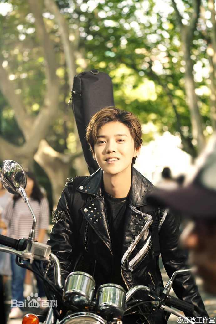 高清鹿晗(LUHAN)在《摆渡人》少年马力中的图集