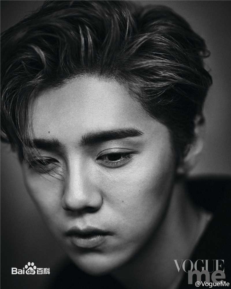 高清鹿晗(LUHAN)在《Vogue Me》创刊号中的图集
