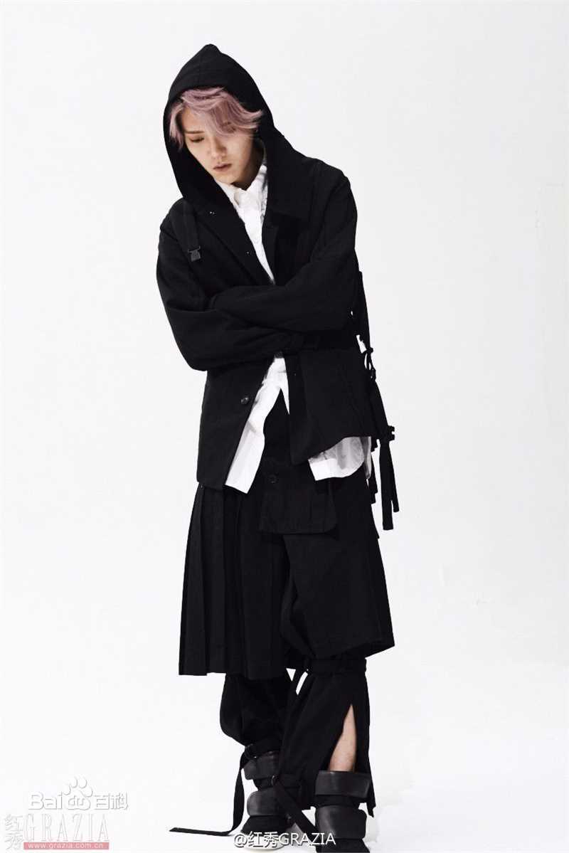 最全鹿晗(LUHAN)在《红秀GRAZIA》个人专刊中的壁纸