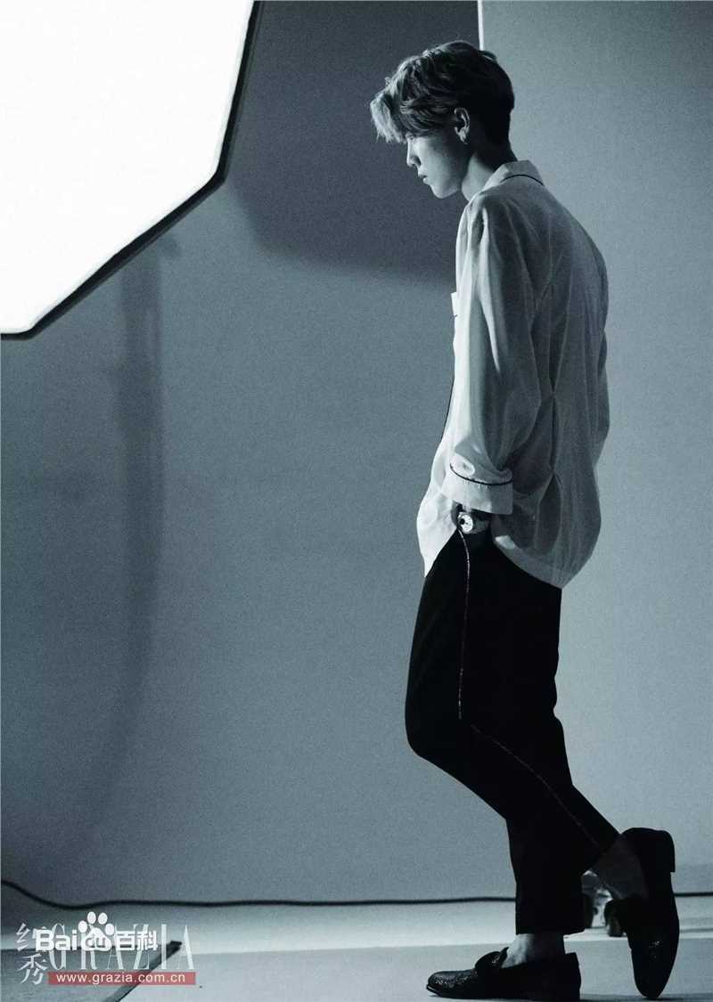 最全鹿晗(LUHAN)在《红秀GRAZIA》个人专刊中的壁纸