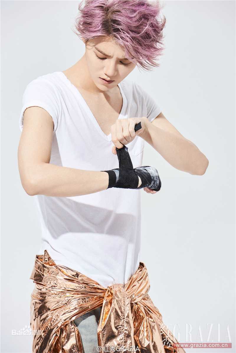 最全鹿晗(LUHAN)在《红秀GRAZIA》个人专刊中的壁纸