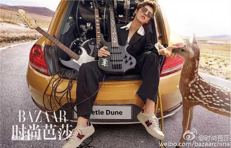 鹿晗(LUHAN)在《时尚芭莎》2016年八月刊中的