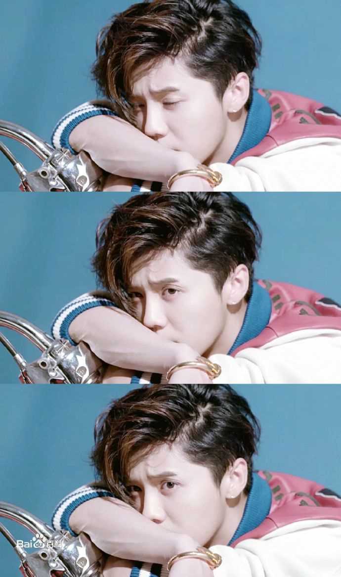 高清鹿晗(LUHAN)在《时装男士》10月刊暨100期八周年刊中的图集