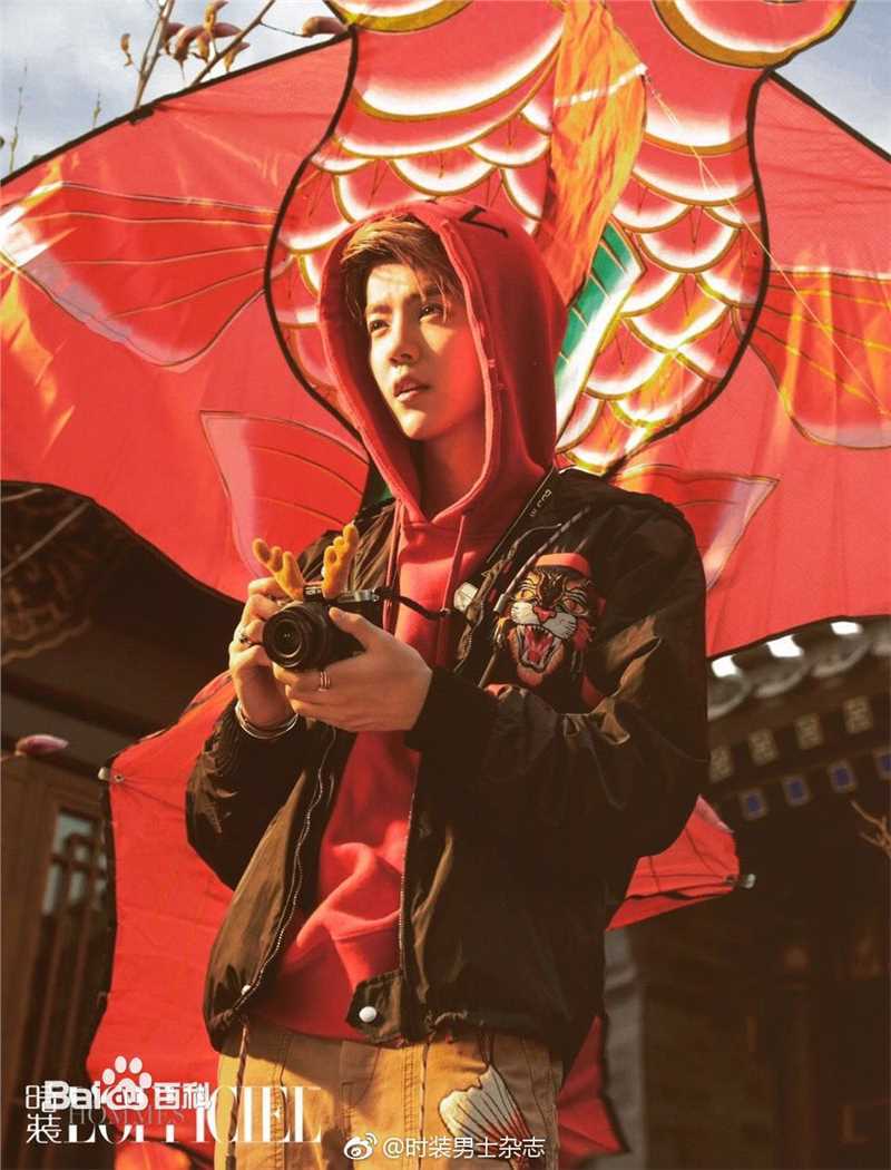 最全鹿晗(LUHAN)在《时装男士》2017年五月刊中的壁纸
