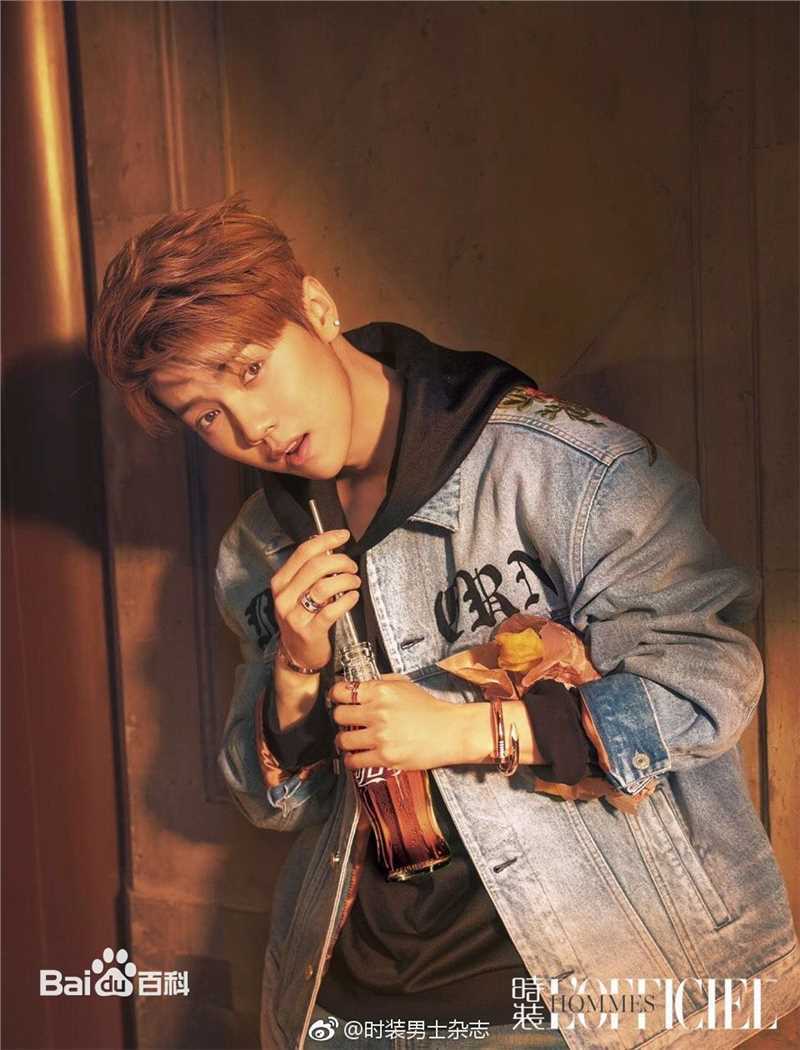 最全鹿晗(LUHAN)在《时装男士》2017年五月刊中的壁纸