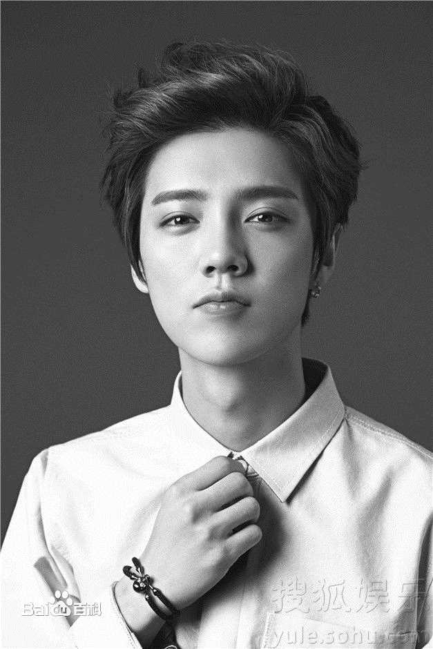 鹿晗(LUHAN)精选《人物》首位90后封面明星图册