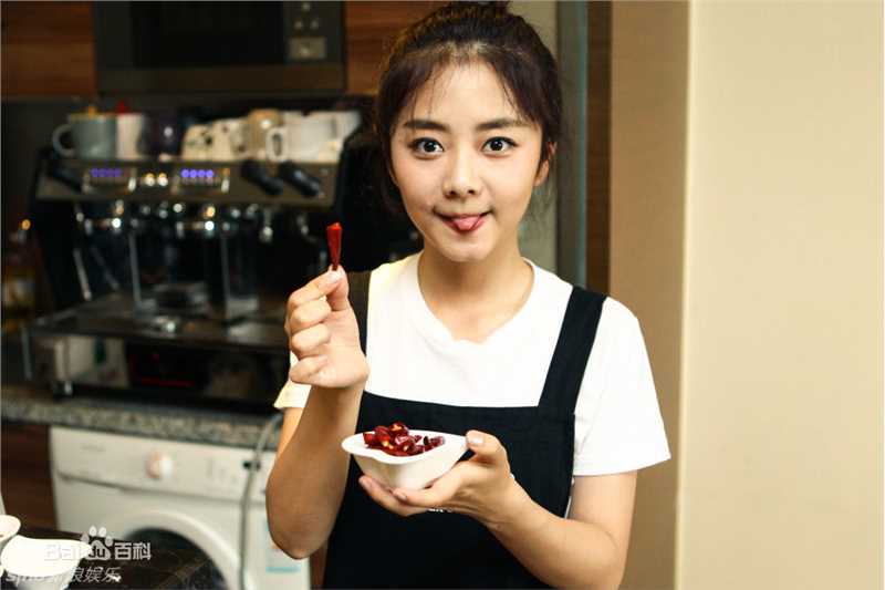 精选谭松韵(Seven)在《爱拍》中的图册