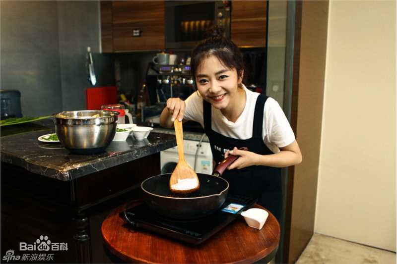 精选谭松韵(Seven)在《爱拍》中的图册