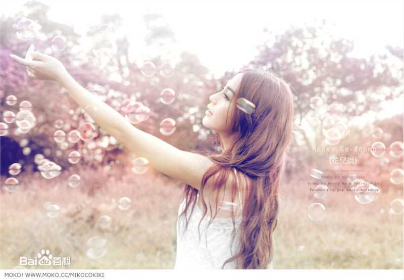 杨颖(Angelababy)最新“花儿说”集壁纸