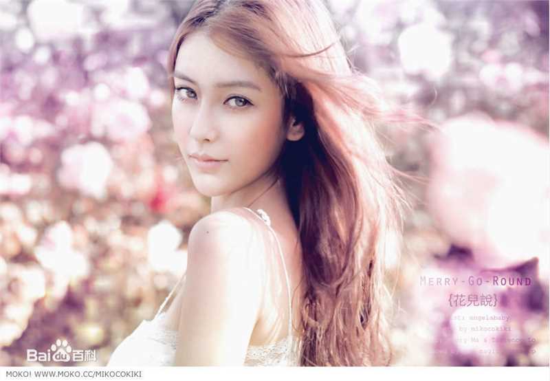 杨颖(Angelababy)最新“花儿说”集壁纸