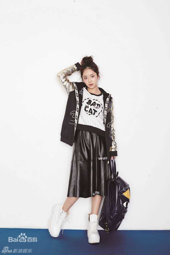 谭松韵(Seven)最新时尚壁纸