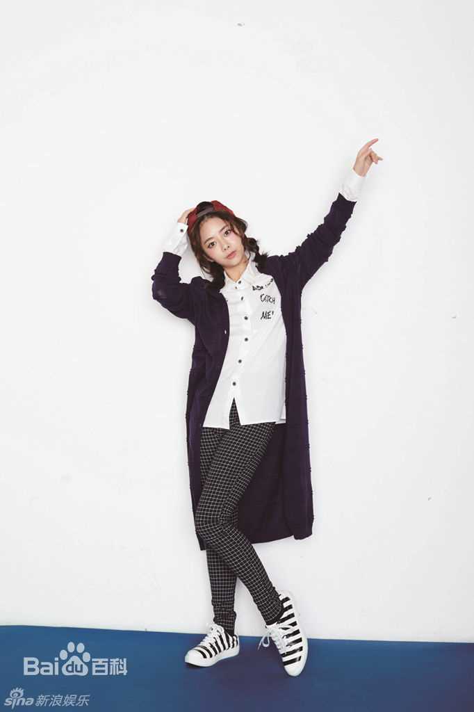 谭松韵(Seven)最新时尚壁纸