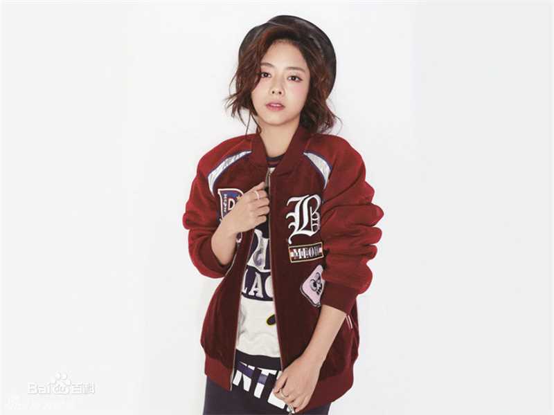 谭松韵(Seven)最新时尚壁纸