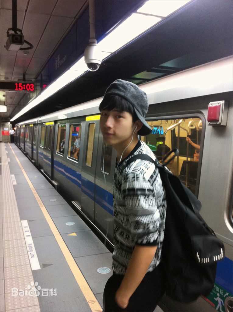 井柏然(Jing Bo Ran)博客生活照生活照