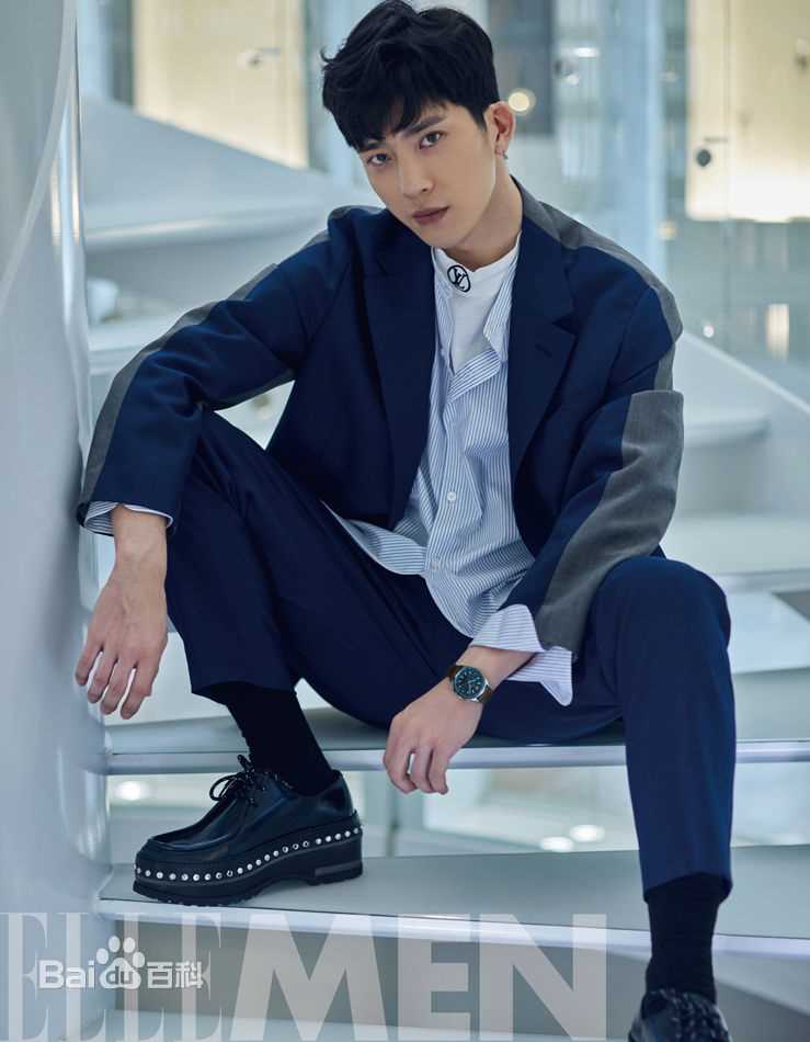 最优质井柏然(Jing Bo Ran)在《ELLE MEN睿士》2018年2月刊中的