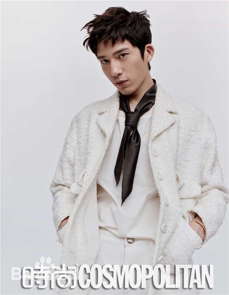 高清井柏然(Jing Bo Ran)在《时尚COO》2月刊中的图集