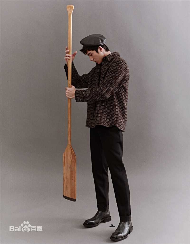 高清井柏然(Jing Bo Ran)在《时尚COO》2月刊中的图集