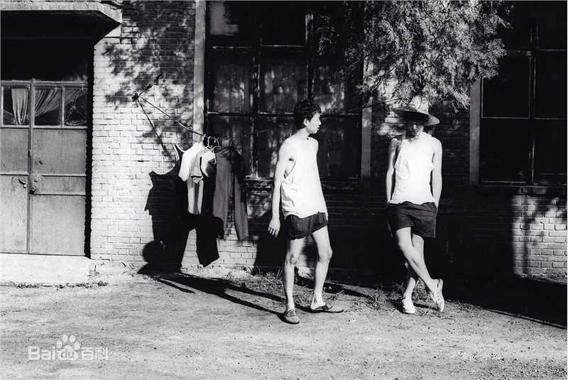 井柏然(Jing Bo Ran)在2010年《全城热恋》饰演小方中的