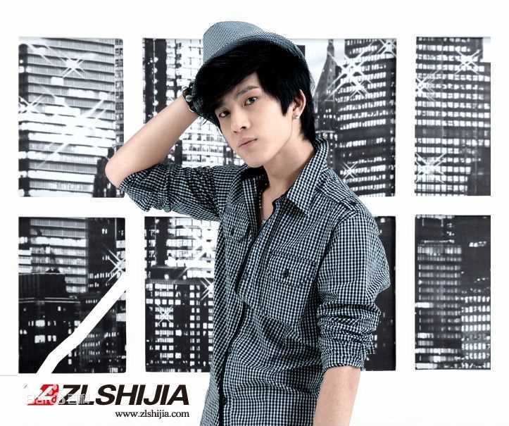 井柏然(Jing Bo Ran)代言战狼世家生活照相册