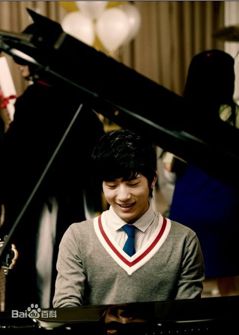 井柏然(Jing Bo Ran)代言战狼世家生活照相册