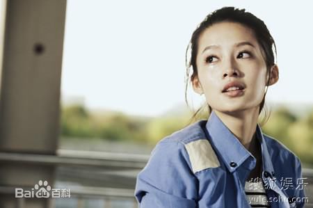 精选李沁(Li Qin)在《璀璨人生》余非中的图册