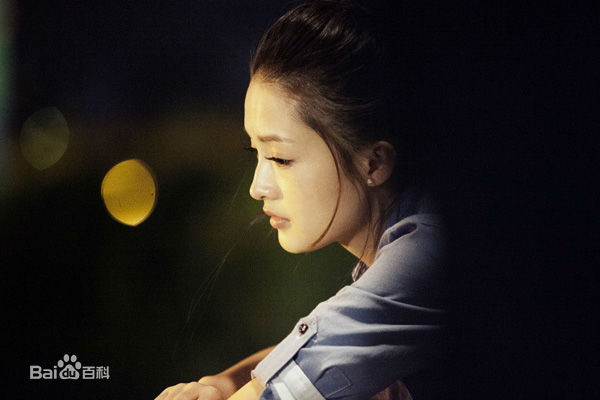 精选李沁(Li Qin)在《璀璨人生》余非中的图册