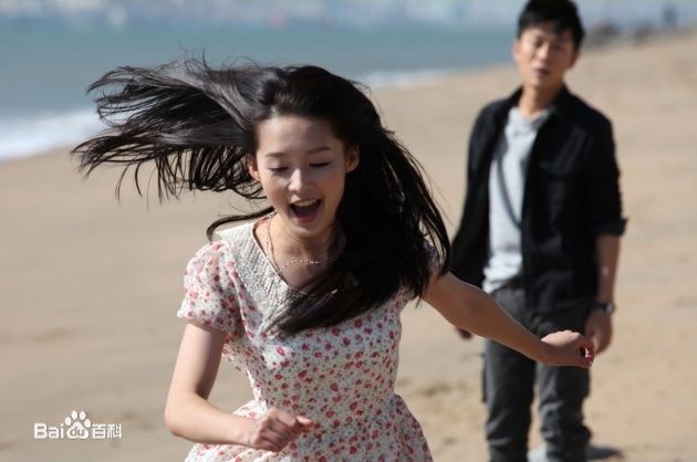 精选李沁(Li Qin)在《花开半夏》夏如画中的图册