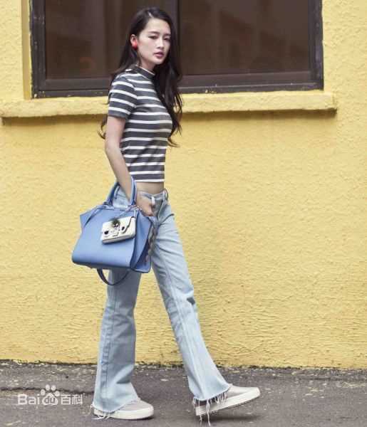 李沁(Li Qin)潮流街拍前后照片