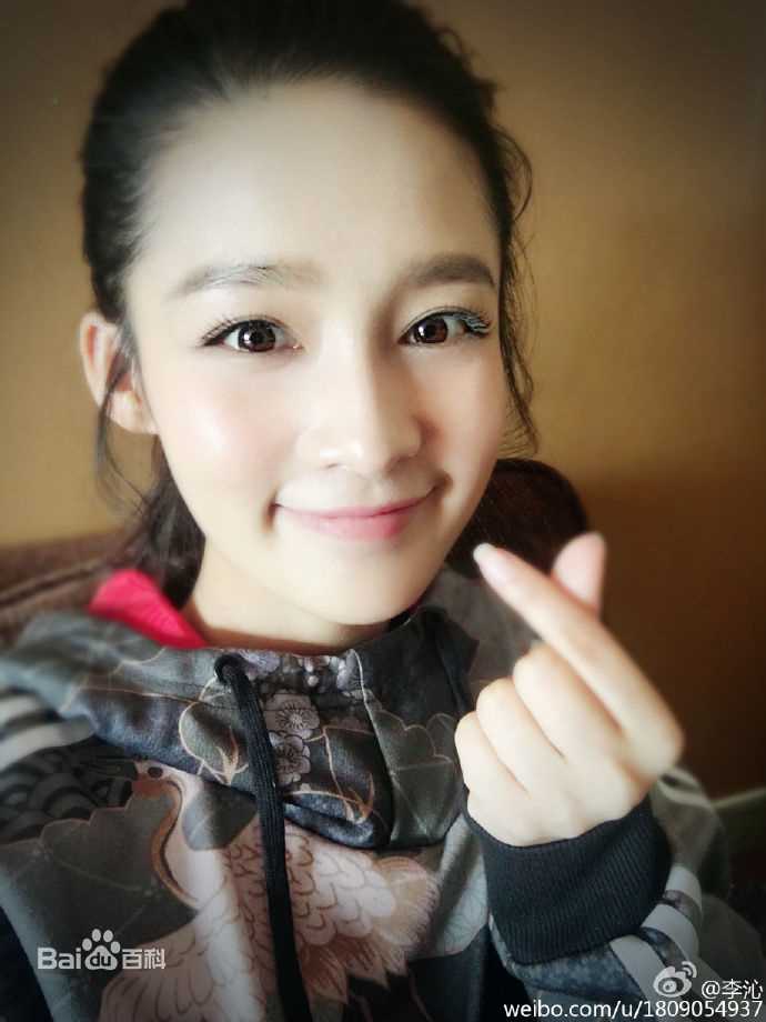 李沁(Li Qin)照素颜照相册