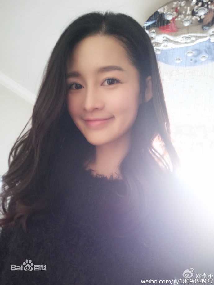 李沁(Li Qin)照素颜照相册