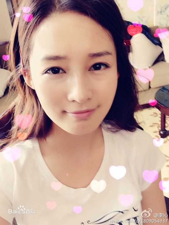 李沁(Li Qin)照素颜照相册