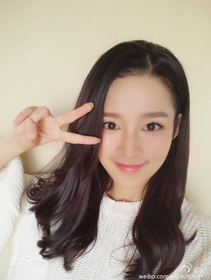 李沁(Li Qin)照素颜照相册