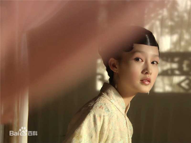 最新李沁(Li Qin)在《红楼梦》薛宝钗中的图集