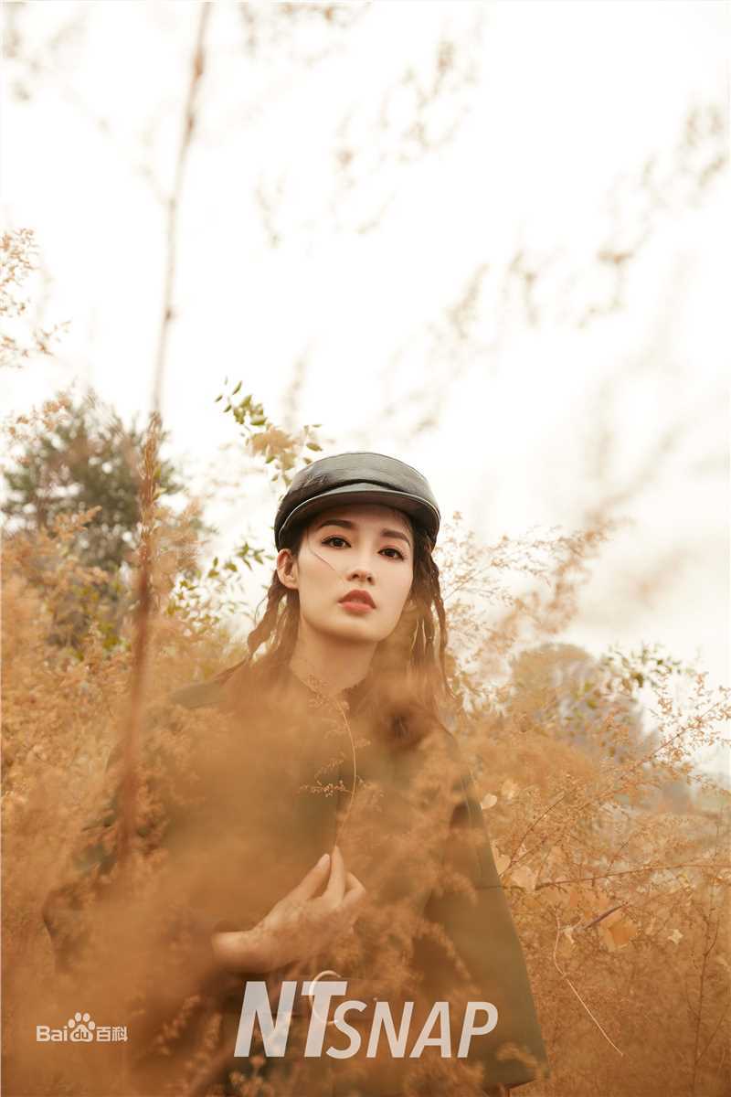 李沁(Li Qin)时尚大片图册