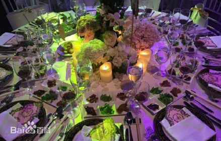 杨颖(Angelababy)婚纱礼服及婚礼内景布置前后照片