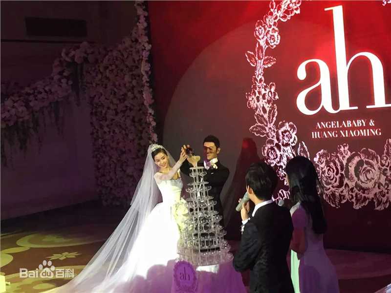 杨颖(Angelababy)婚纱礼服及婚礼内景布置前后照片