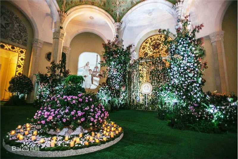 杨颖(Angelababy)婚纱礼服及婚礼内景布置前后照片