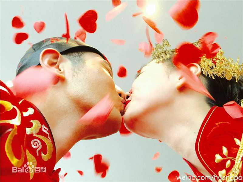 杨颖(Angelababy)中式礼服及结婚证照图册