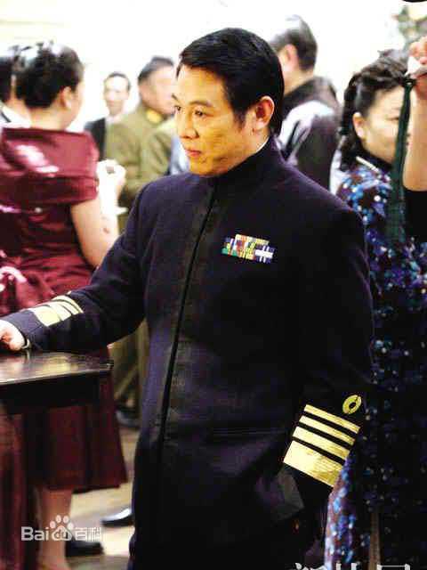 李连杰(Jet Li)军装前后照片