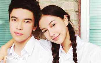 杨颖(Angelababy) family前后照片