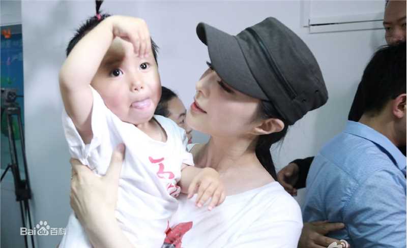 范冰冰(Fan Bingbing)公益图片壁纸壁纸