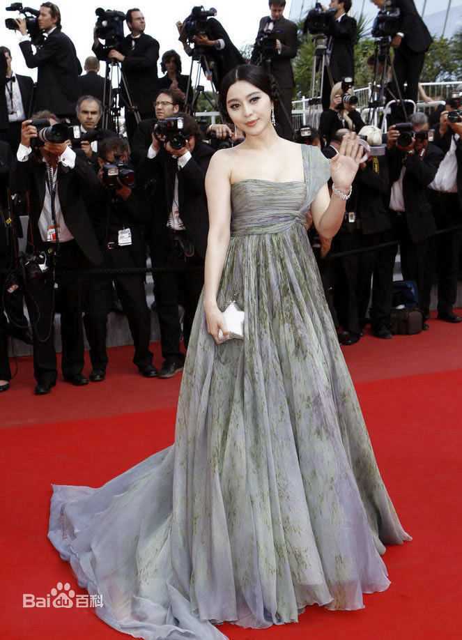 最优质范冰冰(Fan Bingbing)在活动《出席第63届戛纳电影节》中的相册