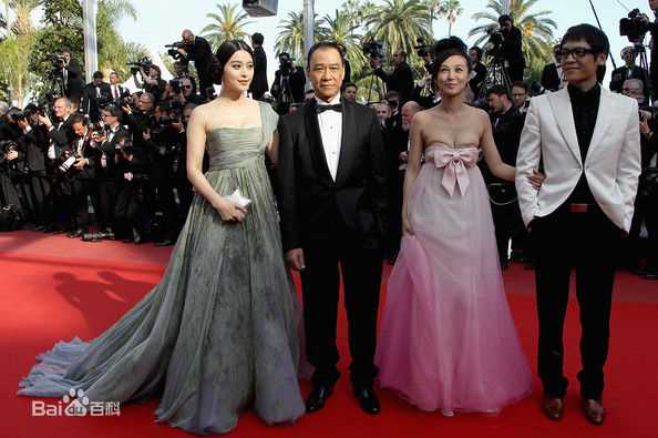 范冰冰(Fan Bingbing)出席第63届戛纳电影节前后照片