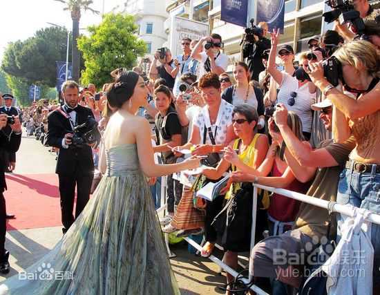 范冰冰(Fan Bingbing)出席第63届戛纳电影节前后照片