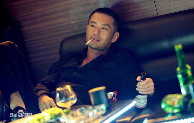 高清黄晓明(Huang Xiaoming)在《一场风花雪月的事》薛宇中的图册