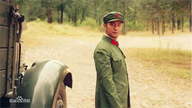 最新黄晓明(Huang Xiaoming)在《你迟到的许多年》沐剑峰中的图集