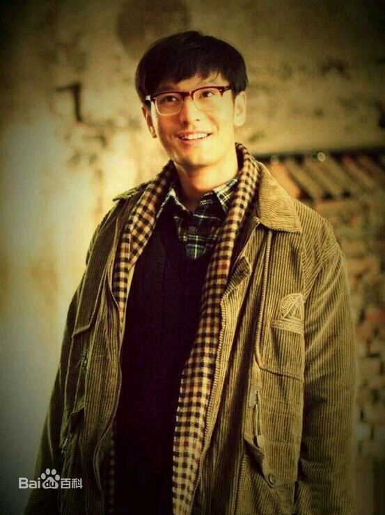 最优质黄晓明(Huang Xiaoming)在《中国合伙人》饰成东青中的相册