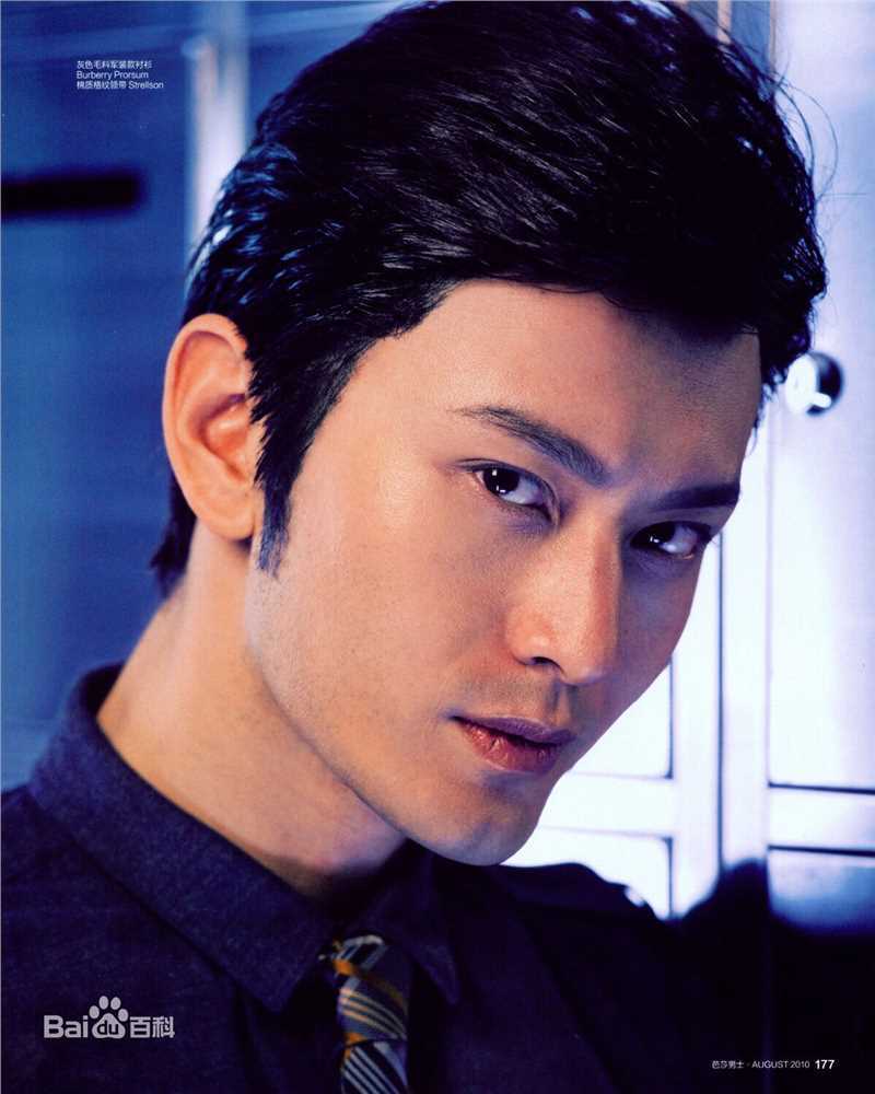 高清黄晓明(Huang Xiaoming)在2010《时尚芭莎》中的图集