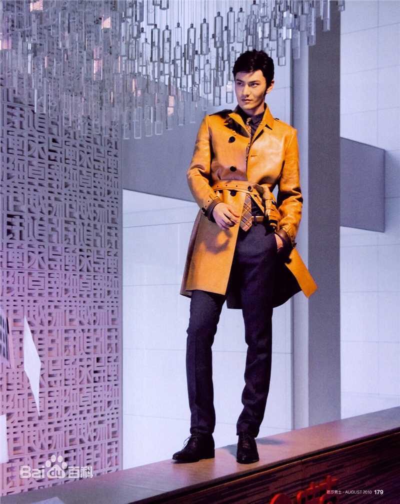 高清黄晓明(Huang Xiaoming)在2010《时尚芭莎》中的图集