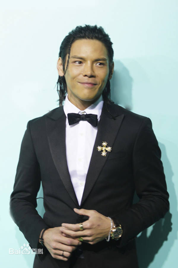 向佐(Jacky)最全黑西装壁纸